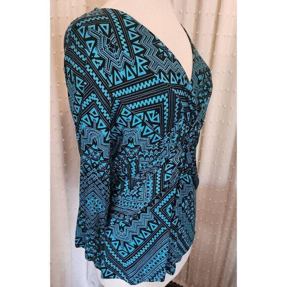 +25 Emma G top with matching scarf - Picture 13 of 14